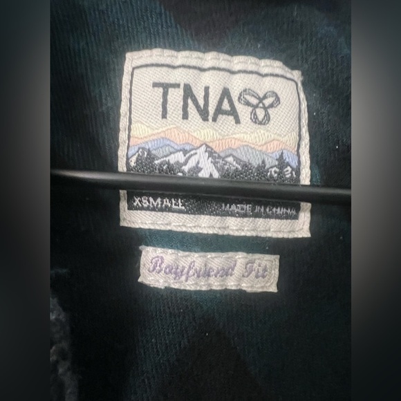 TNA Aritzia Flannel Boyfriend Shirt Size XS - Picture 5 of 7